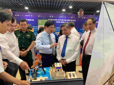 STEAMZone giới thiệu các sản phẩm công nghệ – học liệu STEAM tiêu biểu tại Tuần lễ Khoa học Công nghệ, Đổi mới sáng tạo và Chuyển đổi số TP. Cần Thơ năm 2025