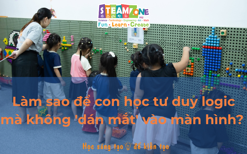 Trẻ em học lắp ráp bằng bộ trò chơi